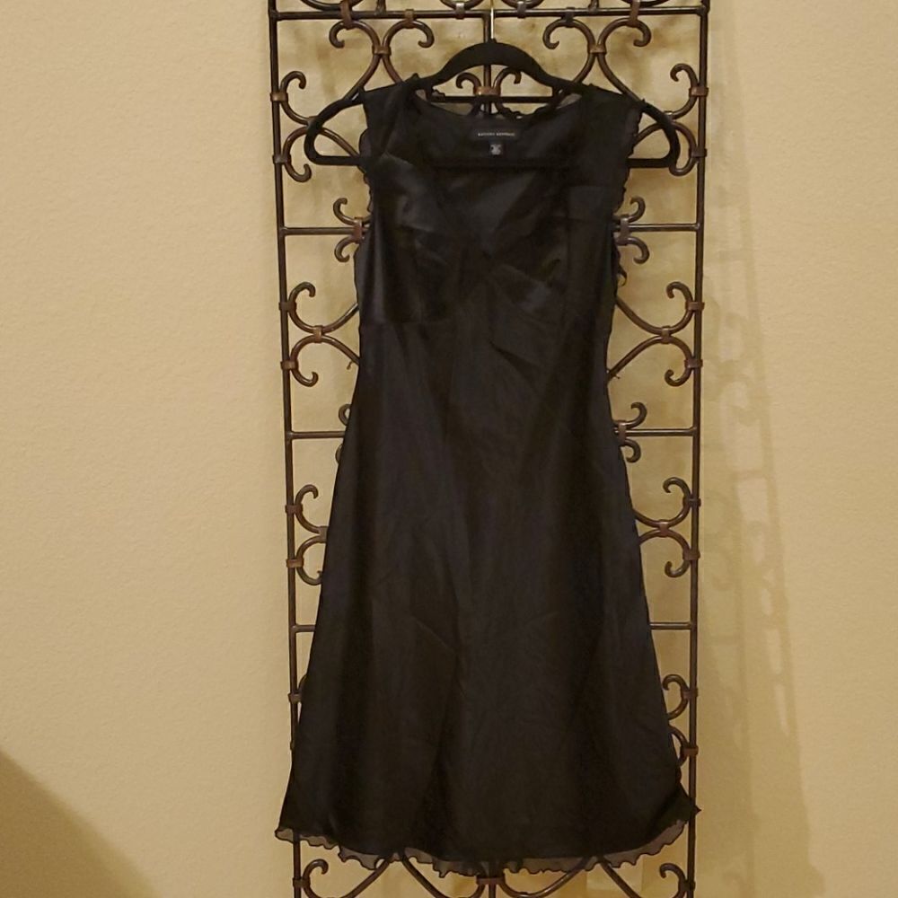 ‎BANANA REPUBLIC Black Silk Dress - Size 0 Petite